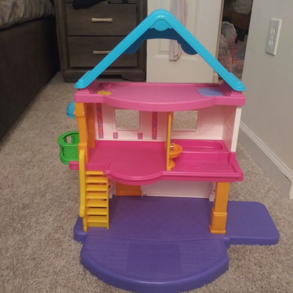 Dollhouse
